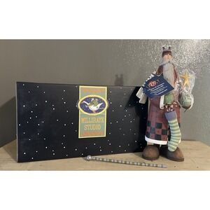 Williraye Studio Santa Stocks Up Figurine WW2582 Brand New In Box